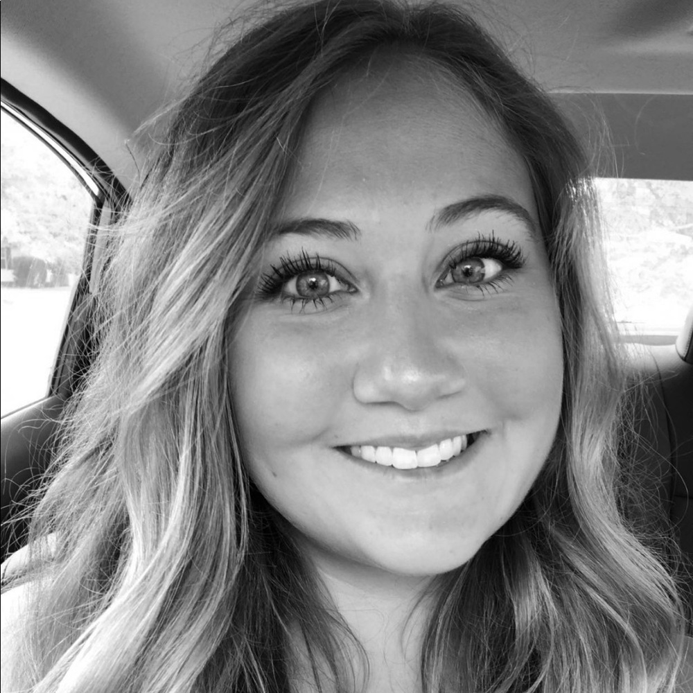 Meet your Posher, Alyssa